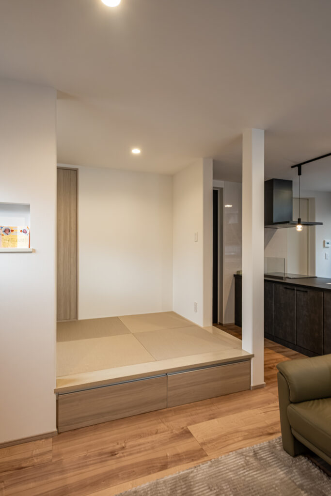 賃貸時代との違いを日々感じる、光と開放感に包まれた暮らし｜小上がり・畳コーナー・和室｜富士市 注文住宅｜イデキョウホーム